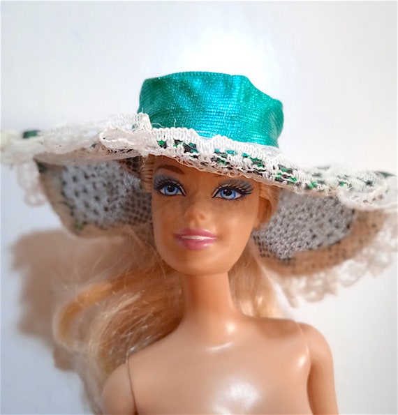 BARBIE 90s cappello tesa larga verde con pizzo e stampa metalizzata per  bambola originale B934 -  Italia