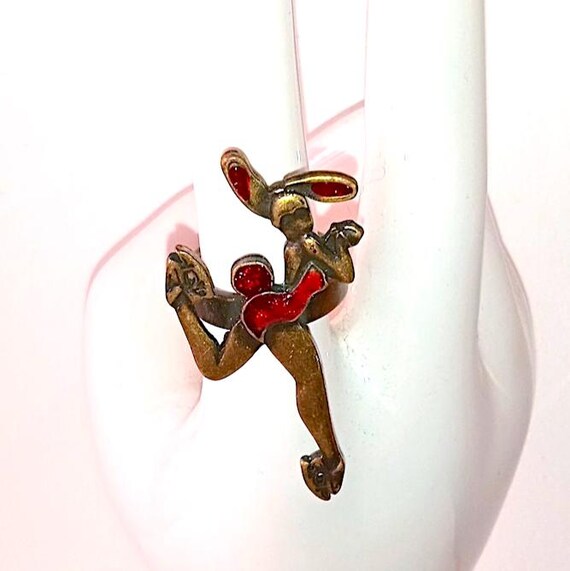 FIORUCCI 90s Italy vintage rare maxi ring with lady bunny roller bronze effect and glitter red - large bronze ring red bunny n17