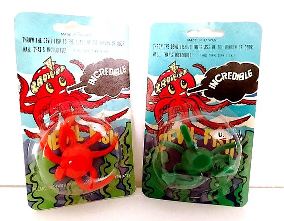 INCREDIBLE DEVIL FISH 70s Taiwan crawling octopus lot 2pcs misb orange and green