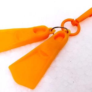 orange diving fins eraser rubber radiergummi gommine pinne arancioni 70s portachiavi keychain kawaii