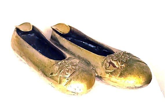 beautiful 50s brass ashtray dance shoes - dance shoes ashtray vintage metal