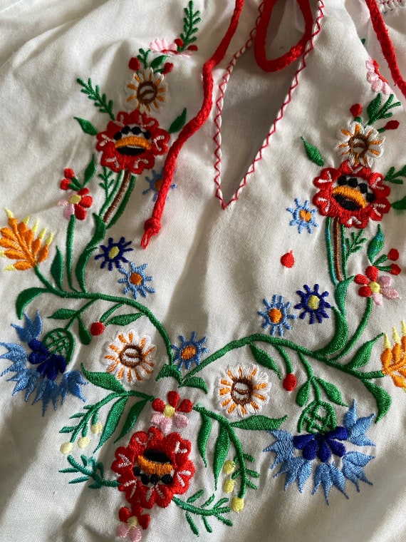 girls vintage peasant blouse age 4-5 embroidered … - image 8