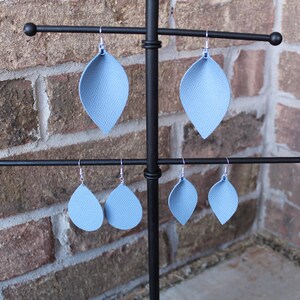 Boucles d’oreilles en cuir bleu tropical