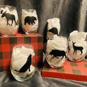 Canada Wine Glass Collection, Canadian Wildlife, True North, Moose, Bear, Boar, Deer, Beaver, Wolf, Wine Glasses, Set of 6, Canada Beer Mugs