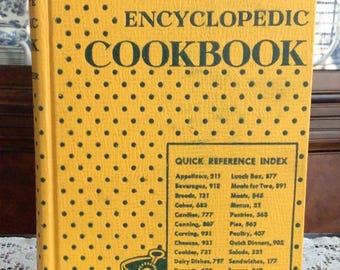 Libro de cocina vintage del Instituto de Artes Culinarias de 1948, Ruth Berolzheimer, cubierta de lunares amarillos