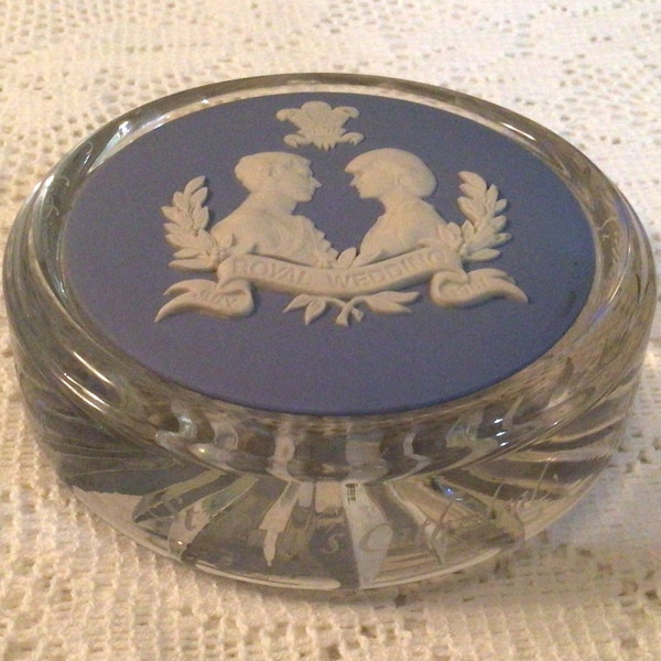 Wedgwood Prince Charles and Lady Diana Spencer Royal Wedding Cameo Glass Paperweight, 1981, Blue Jasperware