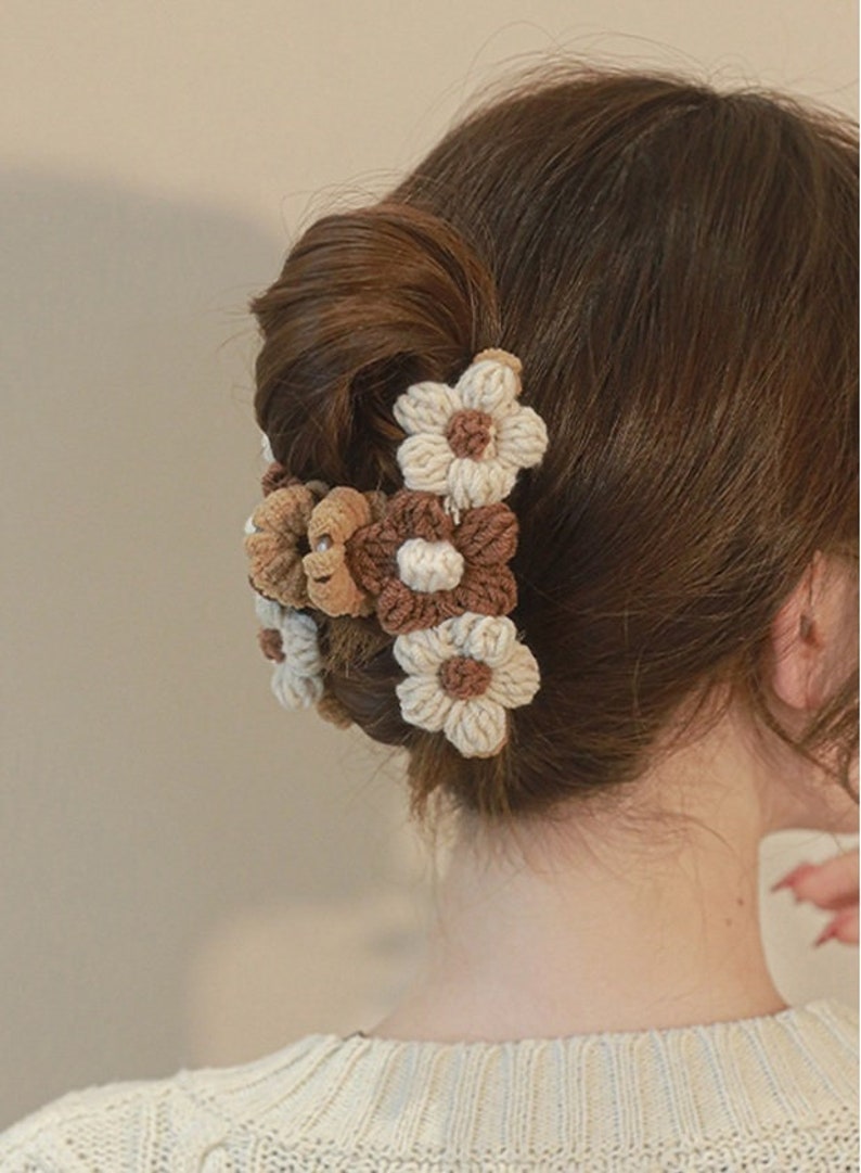 Crochet Flower Hair Claw Clip Winter Knit Hair Claw Retro Etsy
