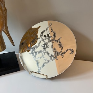 Round mirror detailed by persian design  آینه نوروز هفت سین