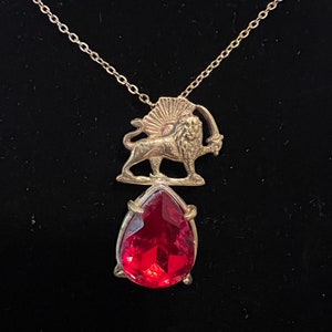 Colar de Leão e Sol em latão persa dourado, melhor presente para ela