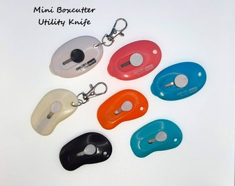 Mini Retractable Utility Knife Box Cutter - Easy to carry - Fits in pocket or attach to badge reel, backpack, purse, etc.