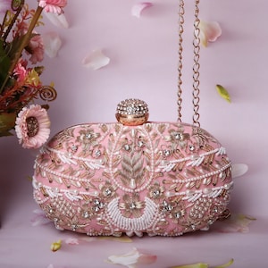 Pochette ovale rose zardozi brodée à la main indienne boîte sac à main de la mariée boîte cadeau fiançailles cadeaux de demoiselle d'honneur cadeau nuptiale de douche