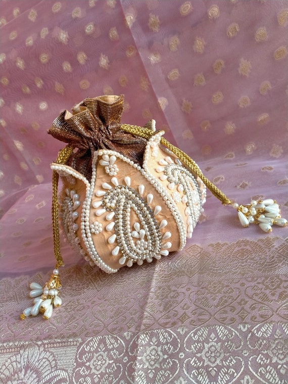 Buyco Women's Fashion Handmade Handbag Wristlets Ethnic Bridal Potli Batwa  Bag Combo at Rs 450/piece in Sambhal
