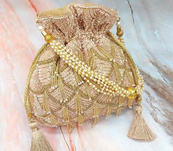 GoldGiftIdeas Gold Embroidered Bridal Potli Bags, Bridal Clutch for Return  Gift,Indian Bridal Purse for Party,Traditional Party Favor Bags,Potli Pouch  for Wedding (Set of 5): Handbags: Amazon.com