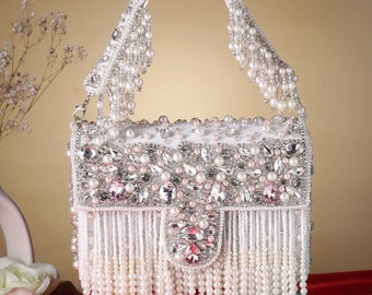 Designer-Klappen-Clutch mit Kristall- und Perlenarbeit, Hochzeitsgeschenk, handgefertigt, bestickt, indische Box-Handtasche, Geschenkbox, Brautjungfer, Brautparty