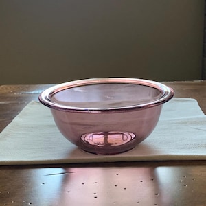 Vintage Pyrex Cranberry Nesting Mixing Bowl - #322 - 1 Qt. - Good Condition