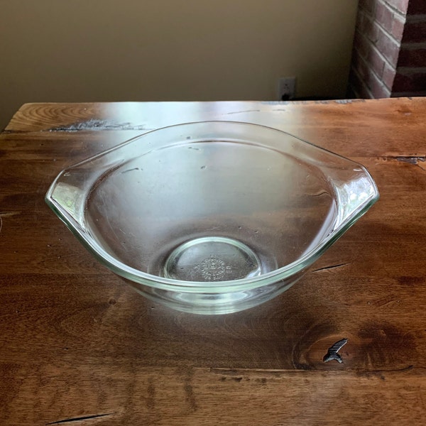 Pyrex Unique Designed Clear Glass Cinderella Mixing Bowl - #122 - 1 1/2 Qt. - Circa 1967 - Good Condition