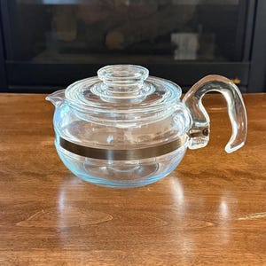 Vintage Pyrex Flameware 6 Cup Teapot 8446-B with Lid 7756-C- Excellent Condition