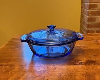 Vintage Anchor Hocking 2 Qt. Cobalt Blue Covered Round Baking Dish - Very Good Condition