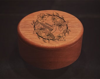 Hummingbird trinket box / Personalized / Bedside jewelry box /  special gift / Hummingbird ring box /