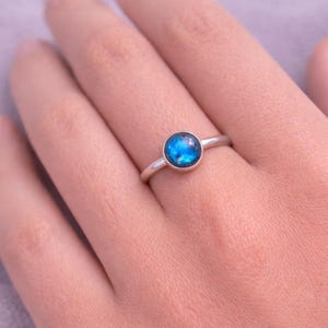 Rainbow Labradorite Ring 925 Sterling Silver, Tiny Labradorite Gemstone Ring, Minimalist Stackable Ring, Boho Jewelry Gift for Her