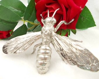 Delicate bee sculpture Miao silver honeybee statue Bees sculpture status figures funny tea pet art ornament