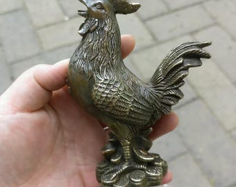 Vintage Copper Lucky Standing Rooster Sculpture Statue, Brass Decorative Bird Ornament Collectible Art Life-Like Outdoor Chicken Sculptures