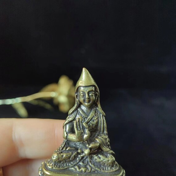 チベットネパール 金属製仏像 瞑想仏 菩薩 祈りの祝福 お守り 効能