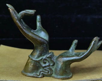 Statua/pomello per porta in bronzo anticato raffigurante una mano di Buddha in mudra, fermacarte, statuetta buddista, regalo zen per la casa, tempio buddista P4254