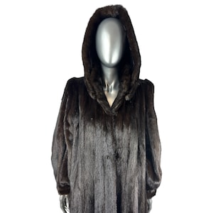 Ranch MINK Stroller w/Detachable Hood, Female Pelts, Size XXXL, Certified Vintage Fur w/Storage Bag and Appraisal