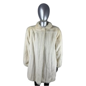 WHITE MINK Stroller, SAGA Mink, Female Pelts, Size L, Certified Vintage Fur w/Storage Bag and Appraisal