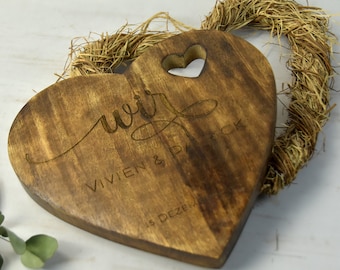 Schneidebrett Herz mit deinem Wunschtext | aus Holz | personalisiertes Hochzeitsgeschenk | Geschenktipp Hochzeit | Brett in Herzform |