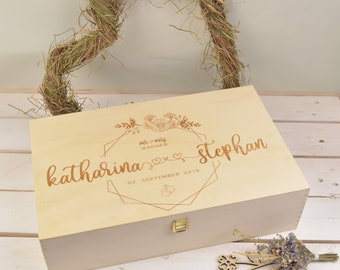 Erinnerungskiste zur Hochzeit | Hochzeitsgeschenk | Geschenk Hochzeit | Personalisierte Holzkiste zur Hochzeit | Aufbewahrungsbox Hochzeit