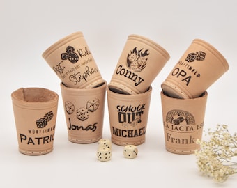 personalisierter Würfelbecher aus Leder in vielen Motiven - Geschenkidee mit individueller Gravur zu Geburtstag, Weihnachten und Spieleabend