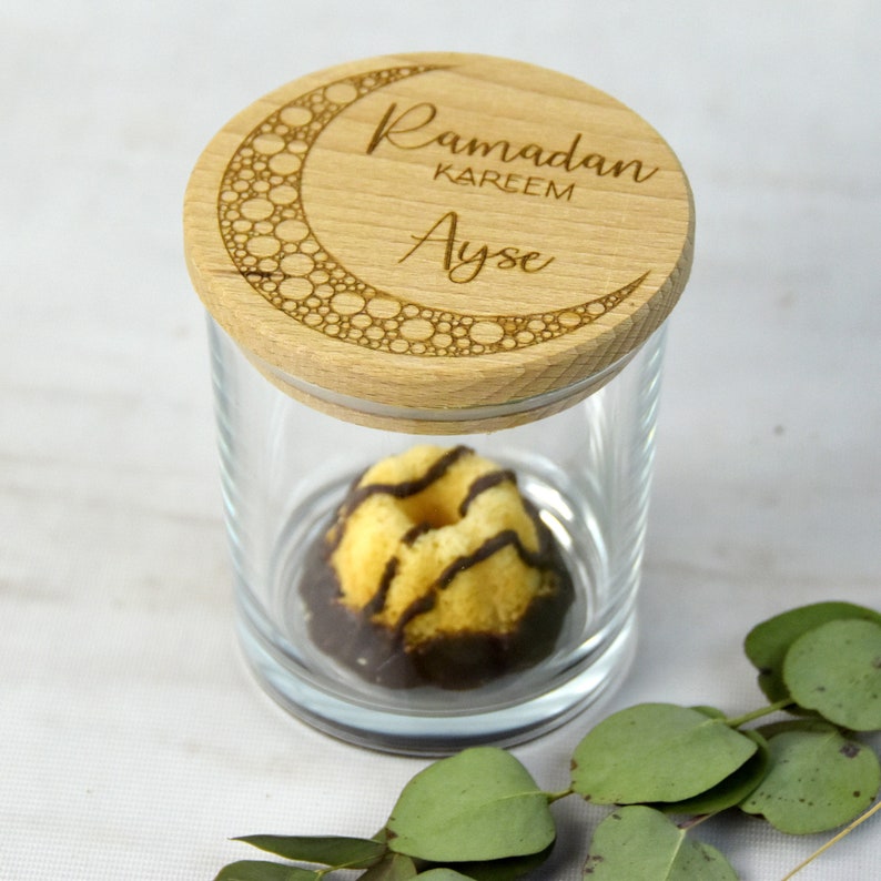 Ramadan Geschenk Glas mit Namen personalisiertes Glas mit Holzdeckel Zuckerfest Geschenk Bayram Geschenk Bonbonglas Geschenk Name Bild 9