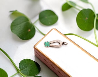 Lucky Magnet with Cloverleaf Charm