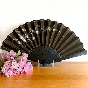 Antique 19th Century European Hand-Painted Fan, Antique Foldable Hand Fan, Decorative Antique Sunfeather in Fabric and Wood