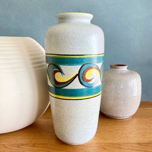 Vaso moderno Mid-Century in ceramica della Germania occidentale degli anni &#39;60 di Ü-keramik modello 1057/25, vaso vintage Uebelacker Keramik dipinto a mano