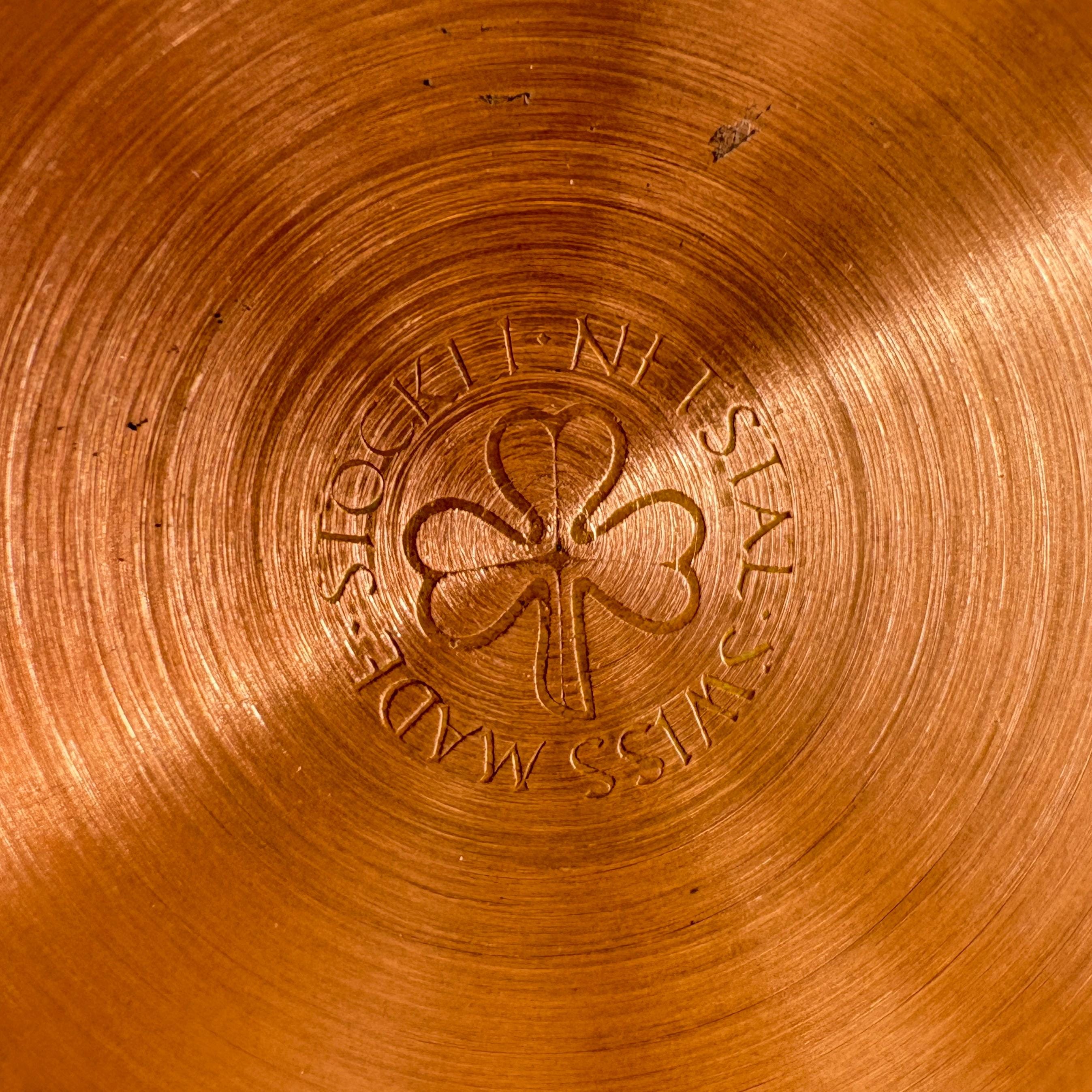 槌目銅製の大型ヴィンテージ スイス製シャンパンクーラー：1970年代の