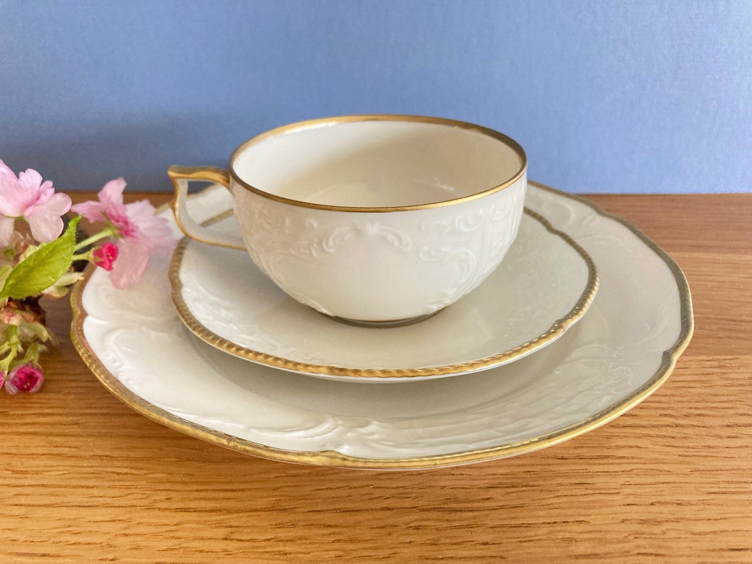 Set of 4 Vintage German Bone China Coffee/tea Cups With Saucers and 6