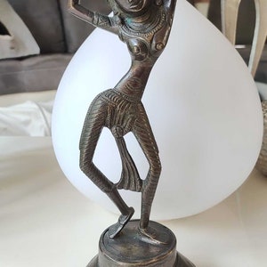 Hindu Kathak Dancer figurine, in aged patinated bronze