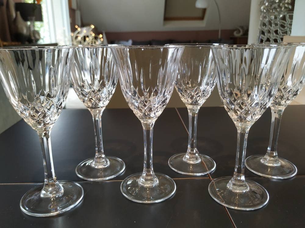 Lot de 6 Verres à Pied en Cristal. Motifs Écailles & Losanges. Pieds Hexagonal Multifacettes. Belle 