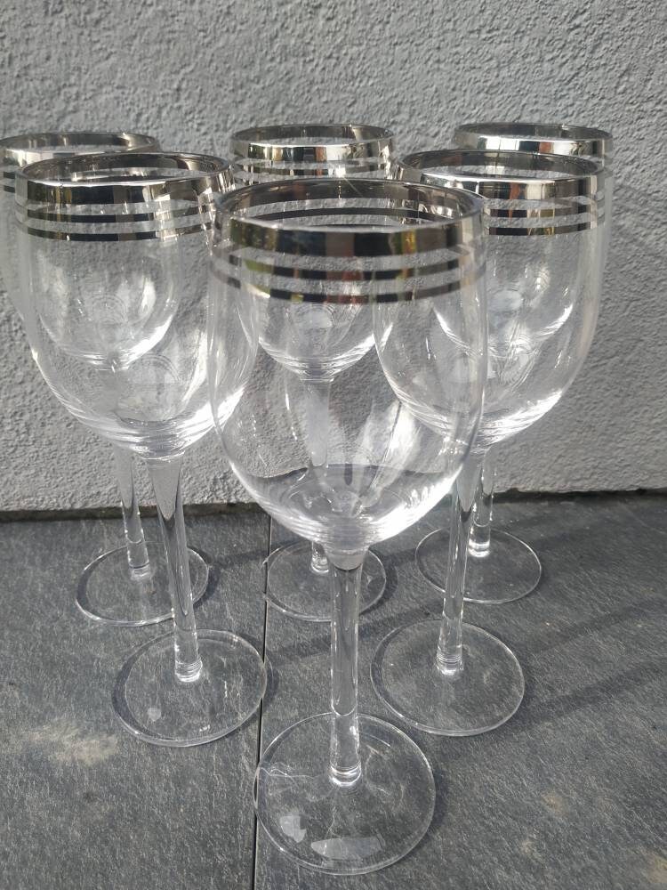 Lot de 6 Grands Verres à Vin Pied. en Cristal Bohème. Au Design Très Chic et Raffiné avec Son Lisere