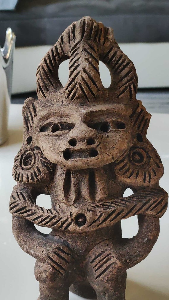 Ancient Aztec/mayan Deity Figurine, Origin/mexico, Pre  display picture 1