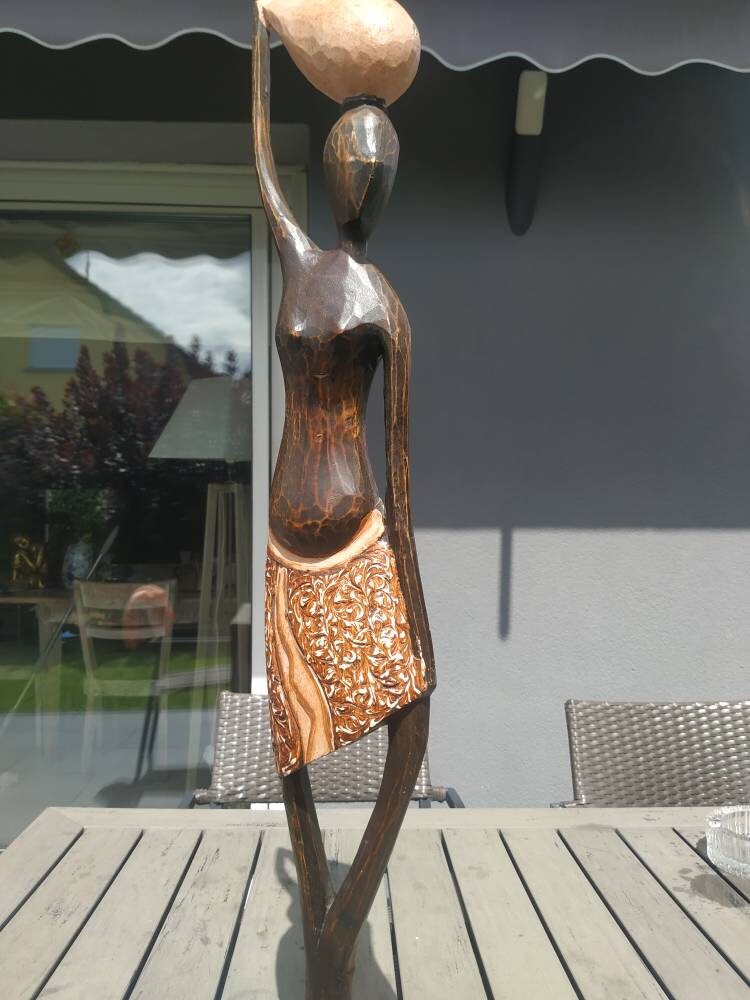 Art Artisanal Africain. Grande Sculpture sur Bois de Femme Africaine Du Mali. Sculpture Ancienne Des