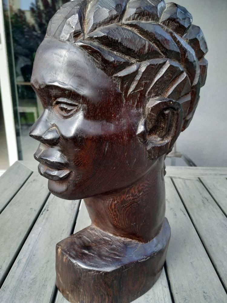Art Artisanal Africain. Buste de Femme Africaine 39 cm. en Bois Massif. Sculpté Main. Belles Finitio