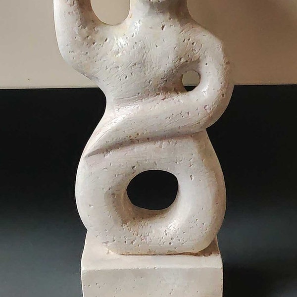 Cycladic Idol Art Sculpture/Figurine. Handmade product in Greece by J. Zorbas. Alabaster molding. Dim. 15.5 x 6.5 cm