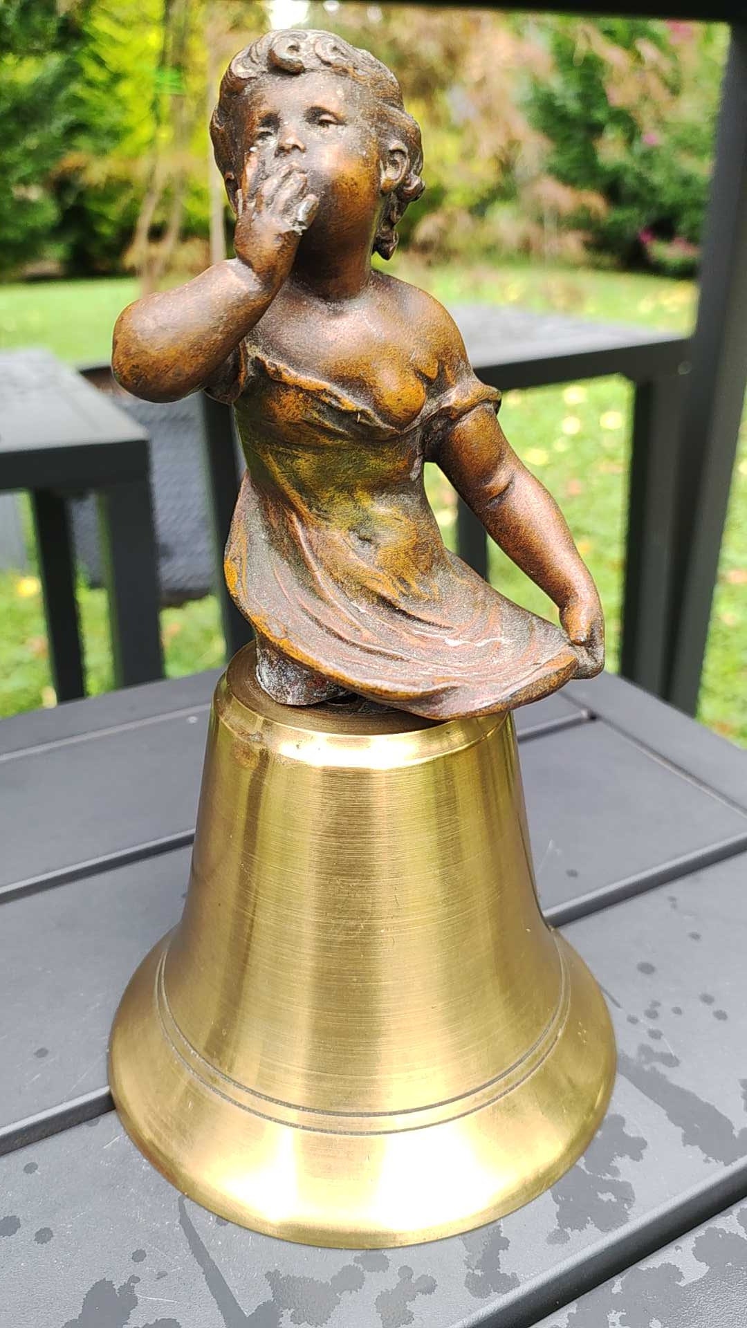 Petite Cloche En Bronze Ou Laiton Onnion - Vintage Avec Caractère - Idée Déco Atelier