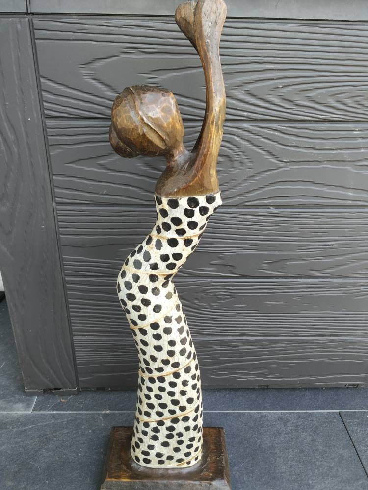 Art Artisanal Africain. Femme Africaine en Bois Sculpté Main. Haut. 53 cm. Long X Largeur Base. 15, 