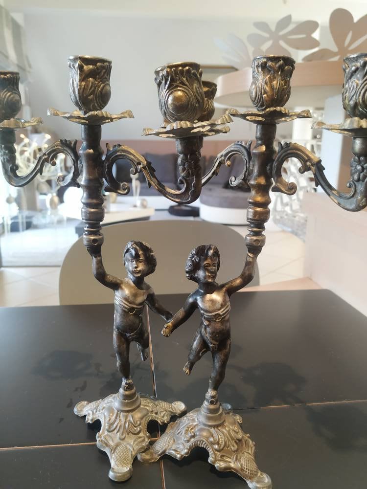 Paire de Bougeoirs/Chandeliers Anciens Des Années 30 à 3 Feux/Flammes. Forme Angelots/Chérubins/Putt