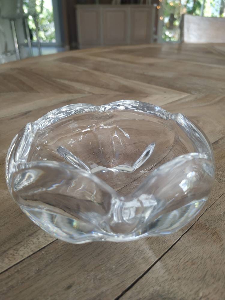 Vide Poche/Cendrier Style Cristal de Daum. Signé Anne Fons. Diam 13 cm. Comme Neuf